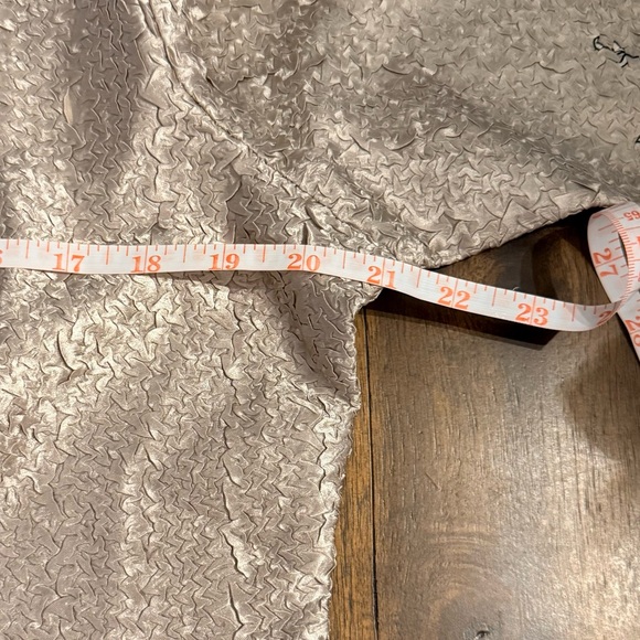 Elegant Silver and Purple Brocade Mandarin style Jacket Size XL longline floral - Picture 7 of 9